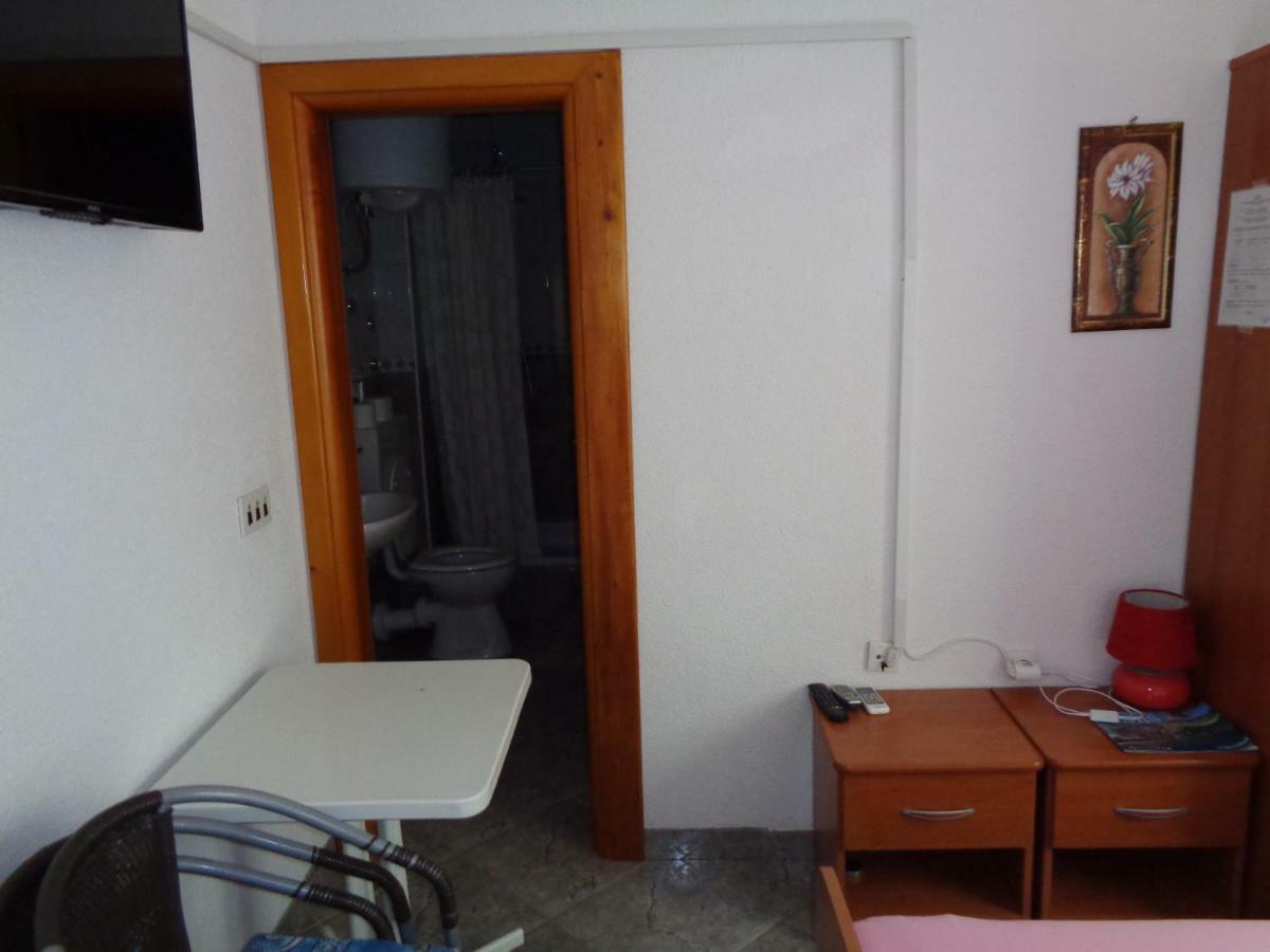 Apartments Rados لوكفا روجوزنيكا المظهر الخارجي الصورة