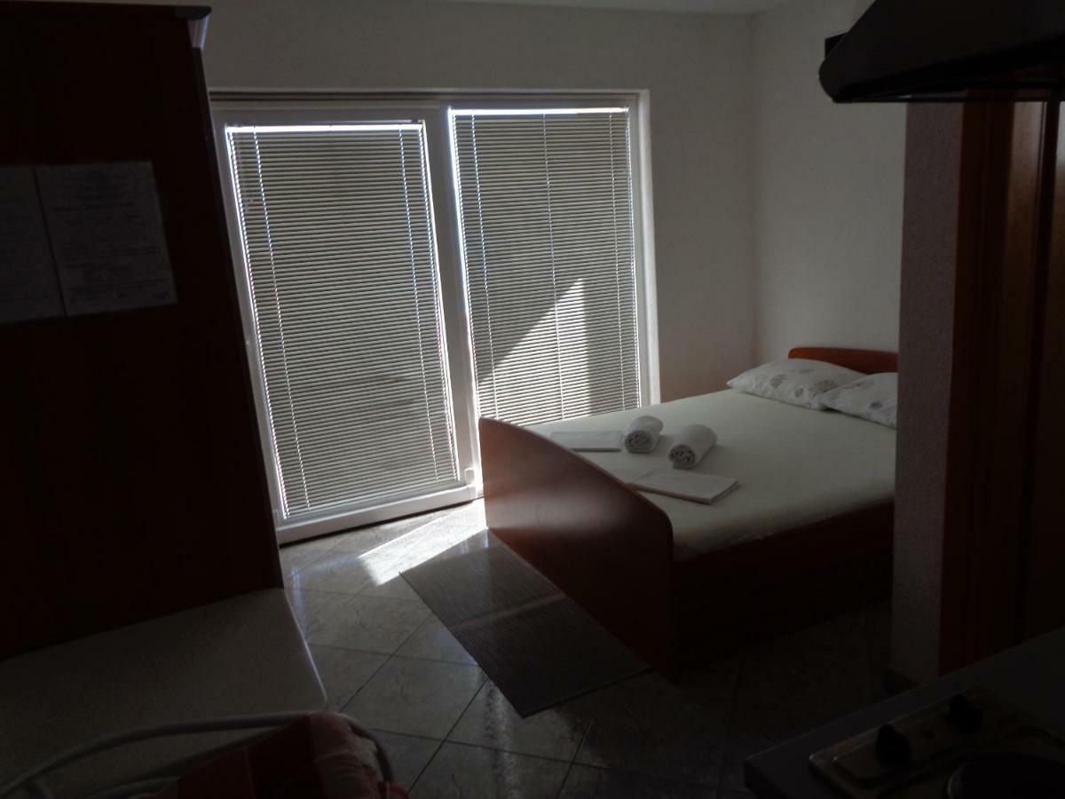 Apartments Rados لوكفا روجوزنيكا المظهر الخارجي الصورة