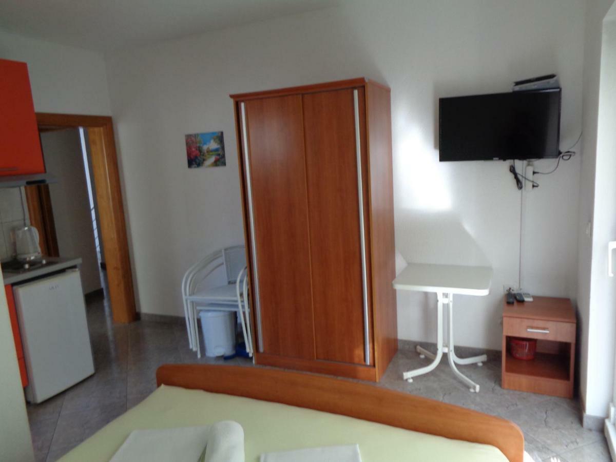Apartments Rados لوكفا روجوزنيكا المظهر الخارجي الصورة