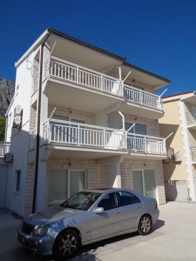 Apartments Rados لوكفا روجوزنيكا المظهر الخارجي الصورة