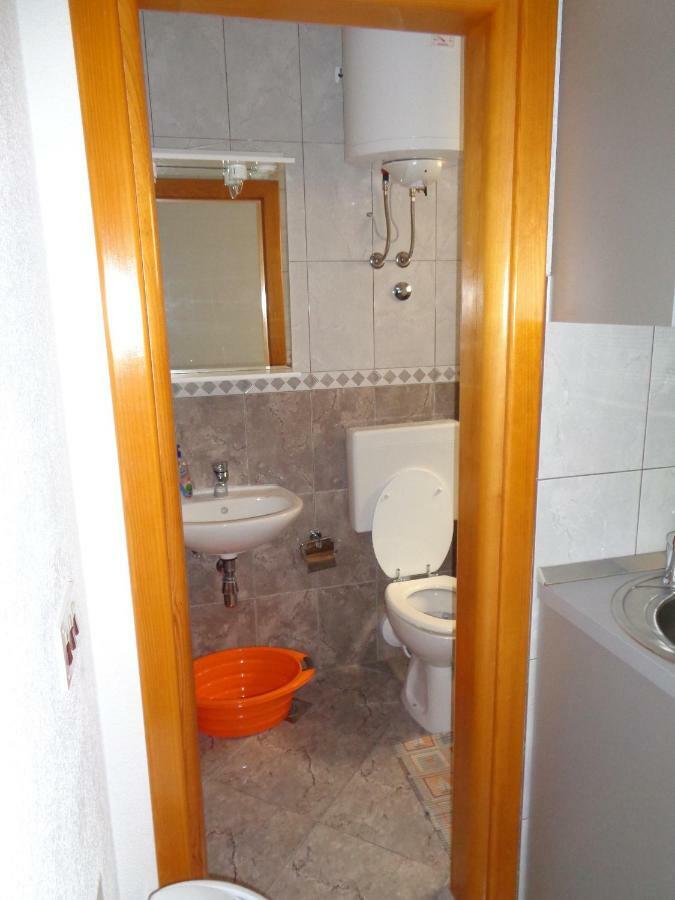 Apartments Rados لوكفا روجوزنيكا المظهر الخارجي الصورة