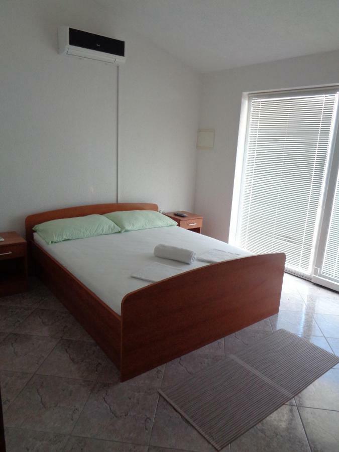 Apartments Rados لوكفا روجوزنيكا المظهر الخارجي الصورة