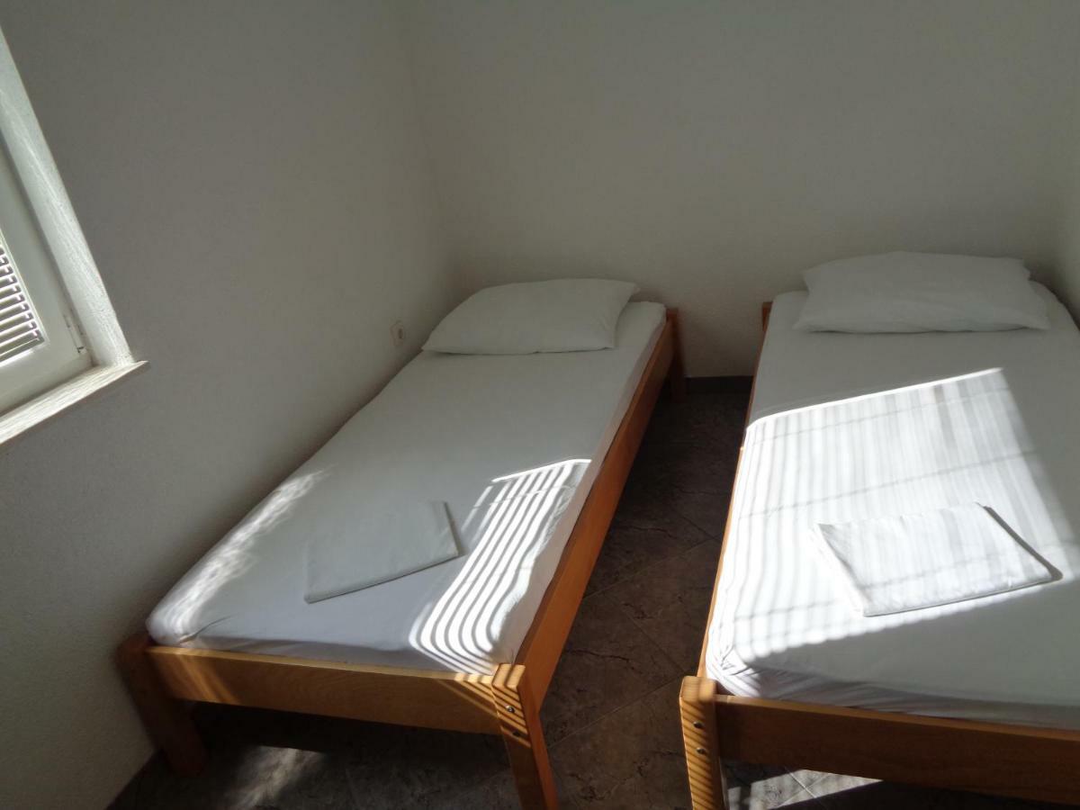 Apartments Rados لوكفا روجوزنيكا المظهر الخارجي الصورة